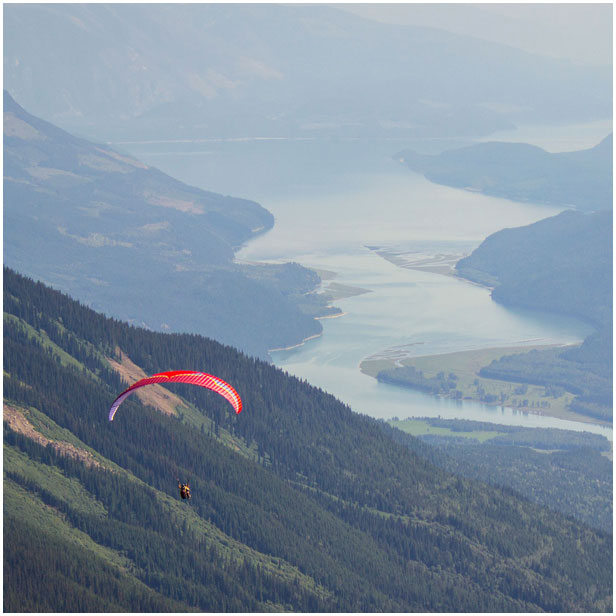 hiking paraglide revelstoke mountain resort bc